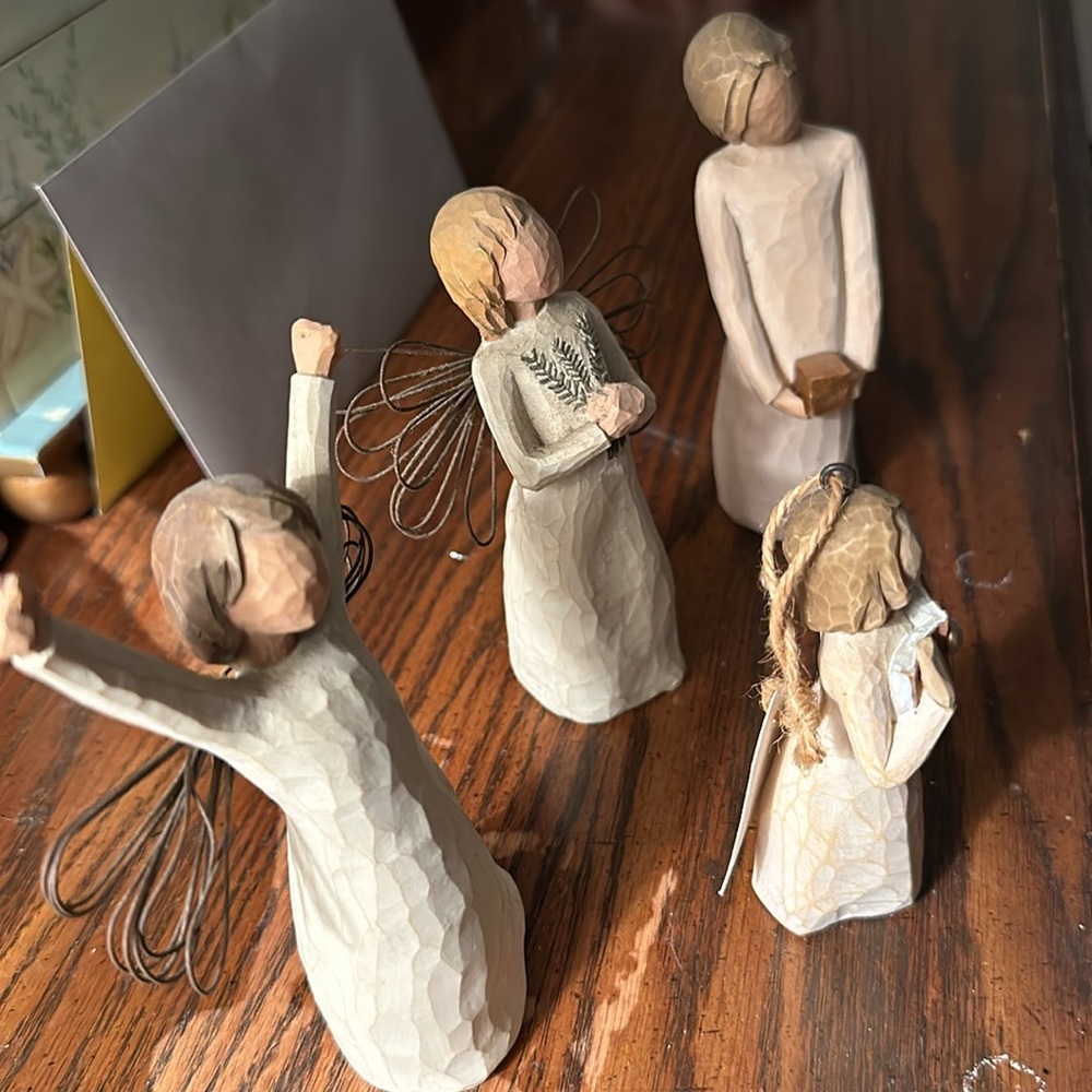 Willow tree angels